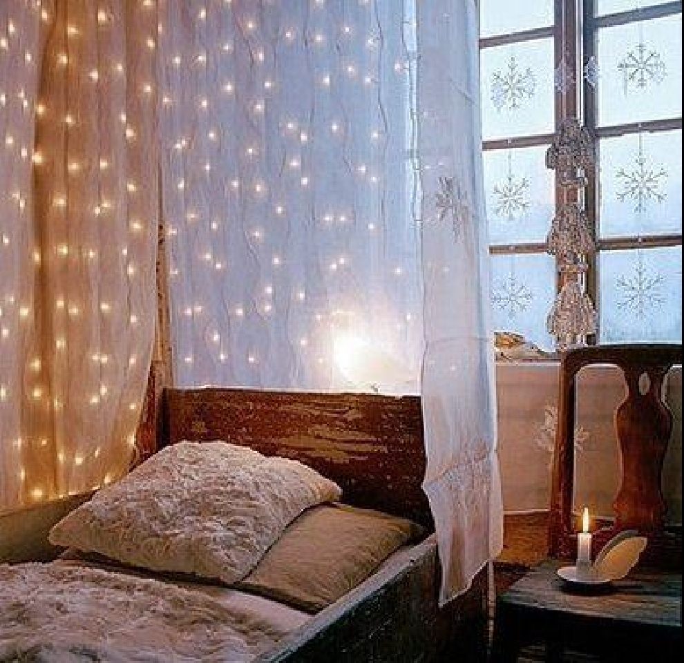 Trends 2011 Ideas Designs Creative Christmas Canopy Bed Lighting